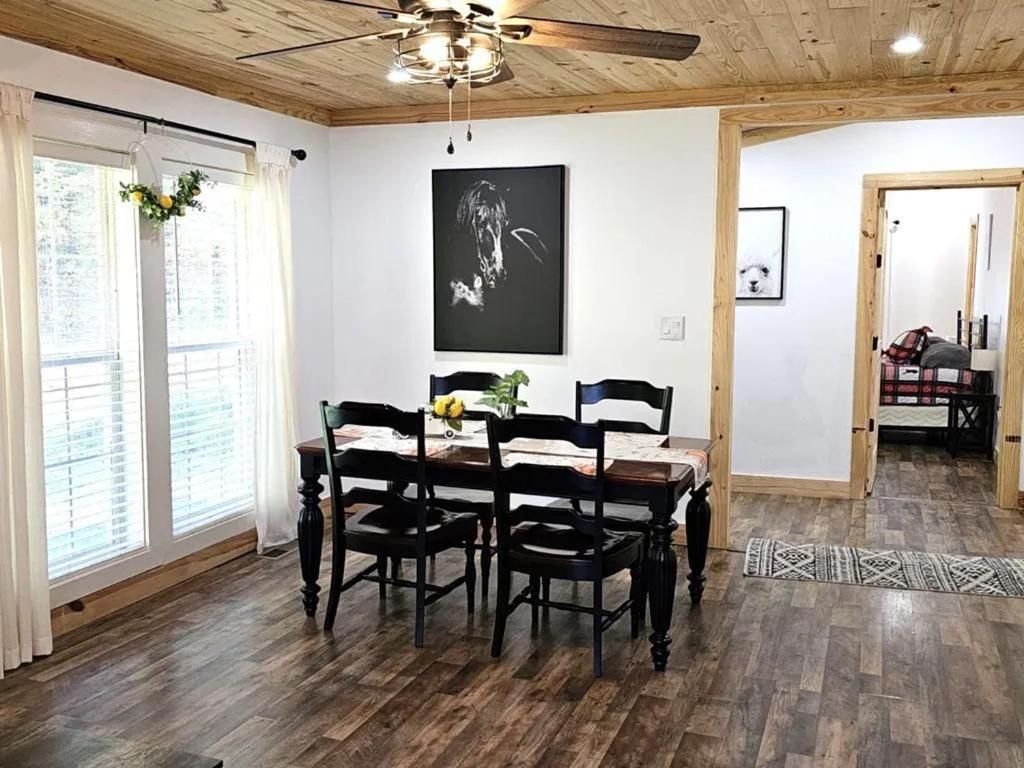 הוילה פיג'ן פורג' Modern Style, Arcade, Fire Pit, Pet Friendly מראה חיצוני תמונה
