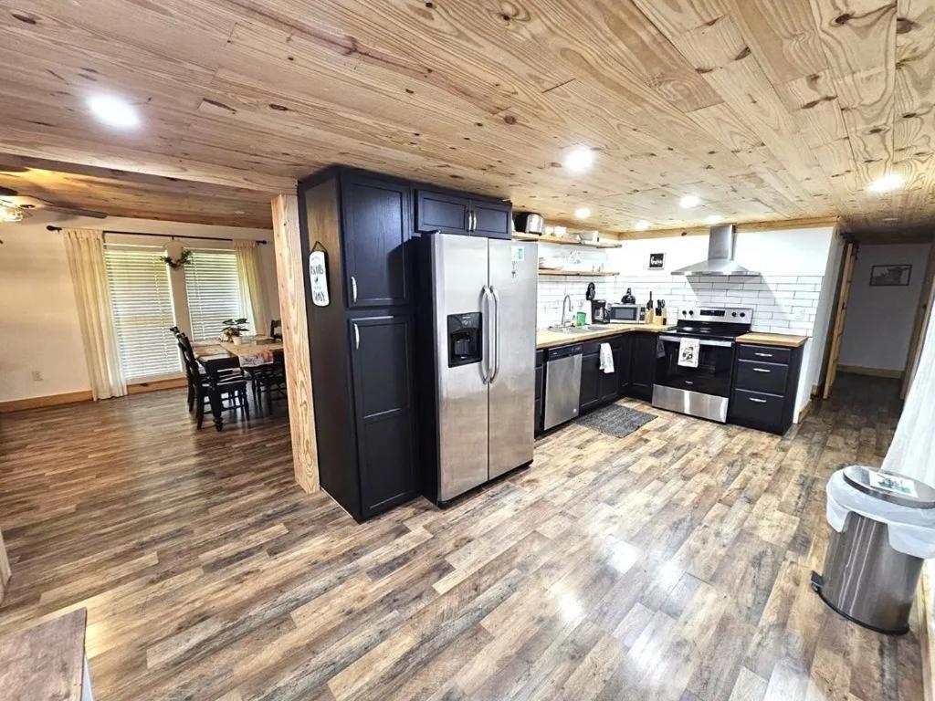 הוילה פיג'ן פורג' Modern Style, Arcade, Fire Pit, Pet Friendly מראה חיצוני תמונה